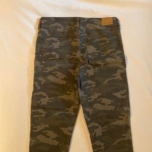 American Eagle Hi-Rise Jegging Crop